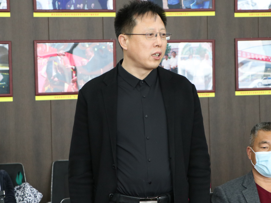 再谱新篇章  再创新辉煌——我校隆重举行名誉校长聘任仪式