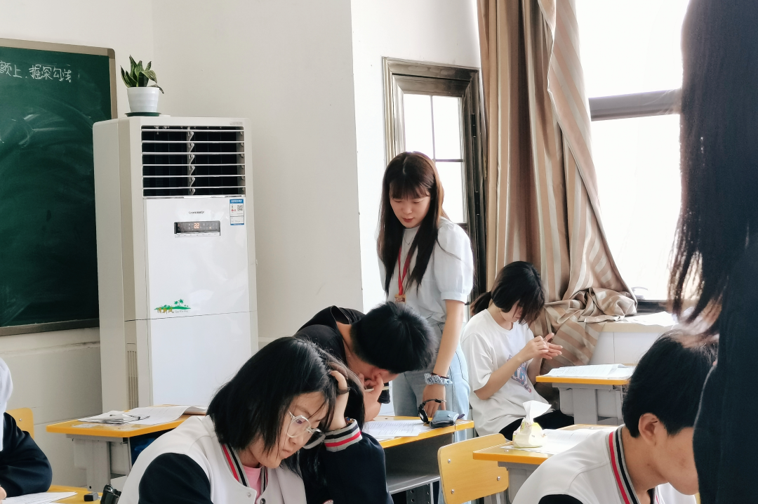 月考磨剑  志存高远——高一年级部四调考试纪实