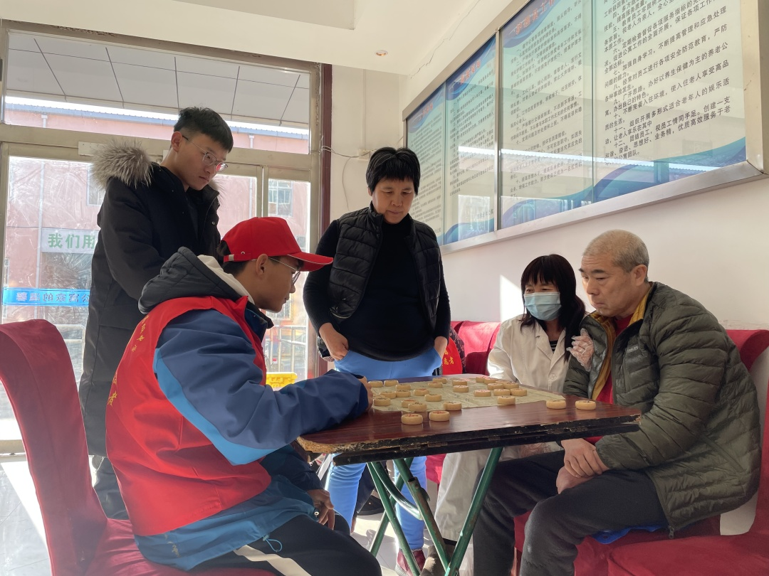 敬老孝老 冬至暖行——高二A部青鸽志愿者团“敬天下老人，扬中华美德”主题活动