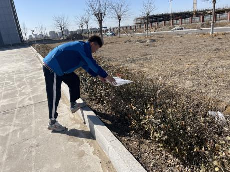 青春不悔来时路  雷锋精神入我心