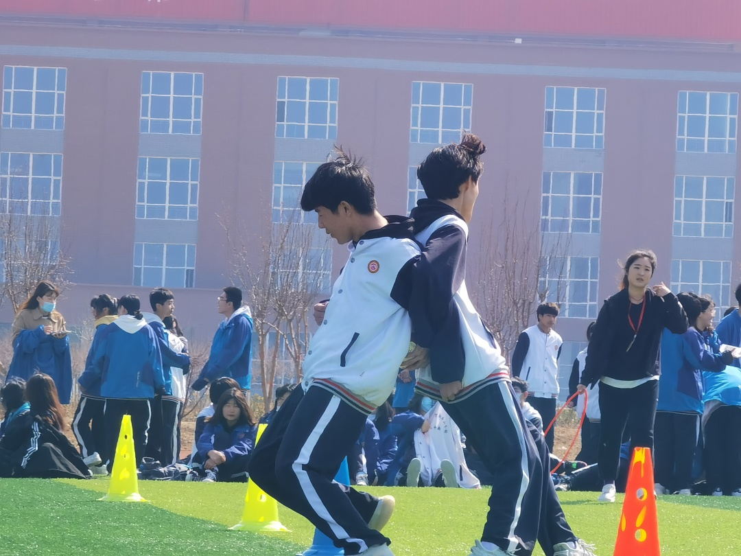 运动战疫情  健康我能行——高二年级趣味运动会