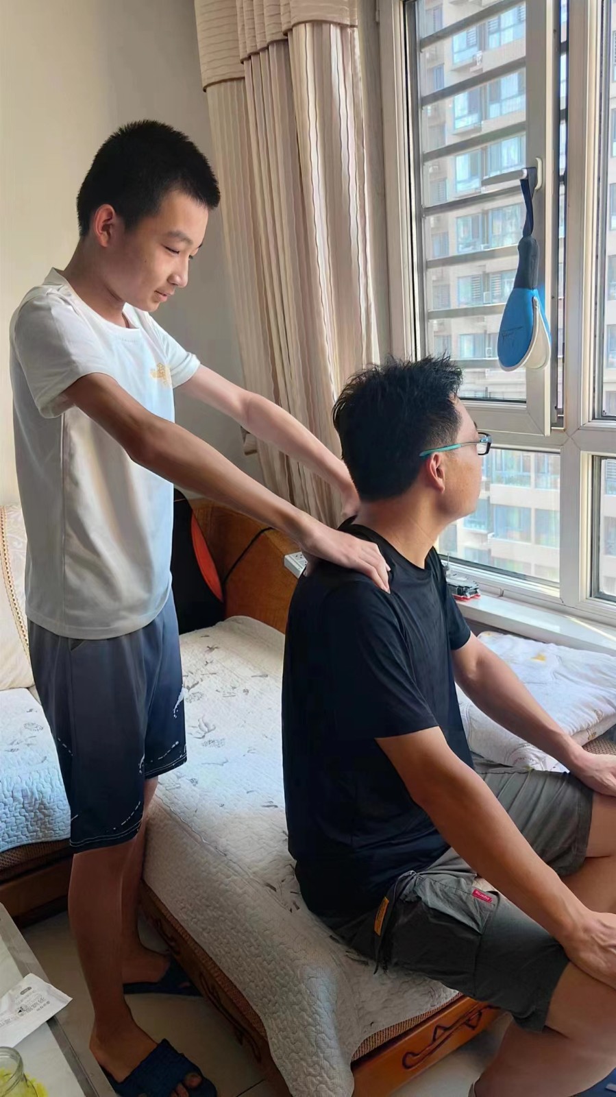 孝老爱亲好少年