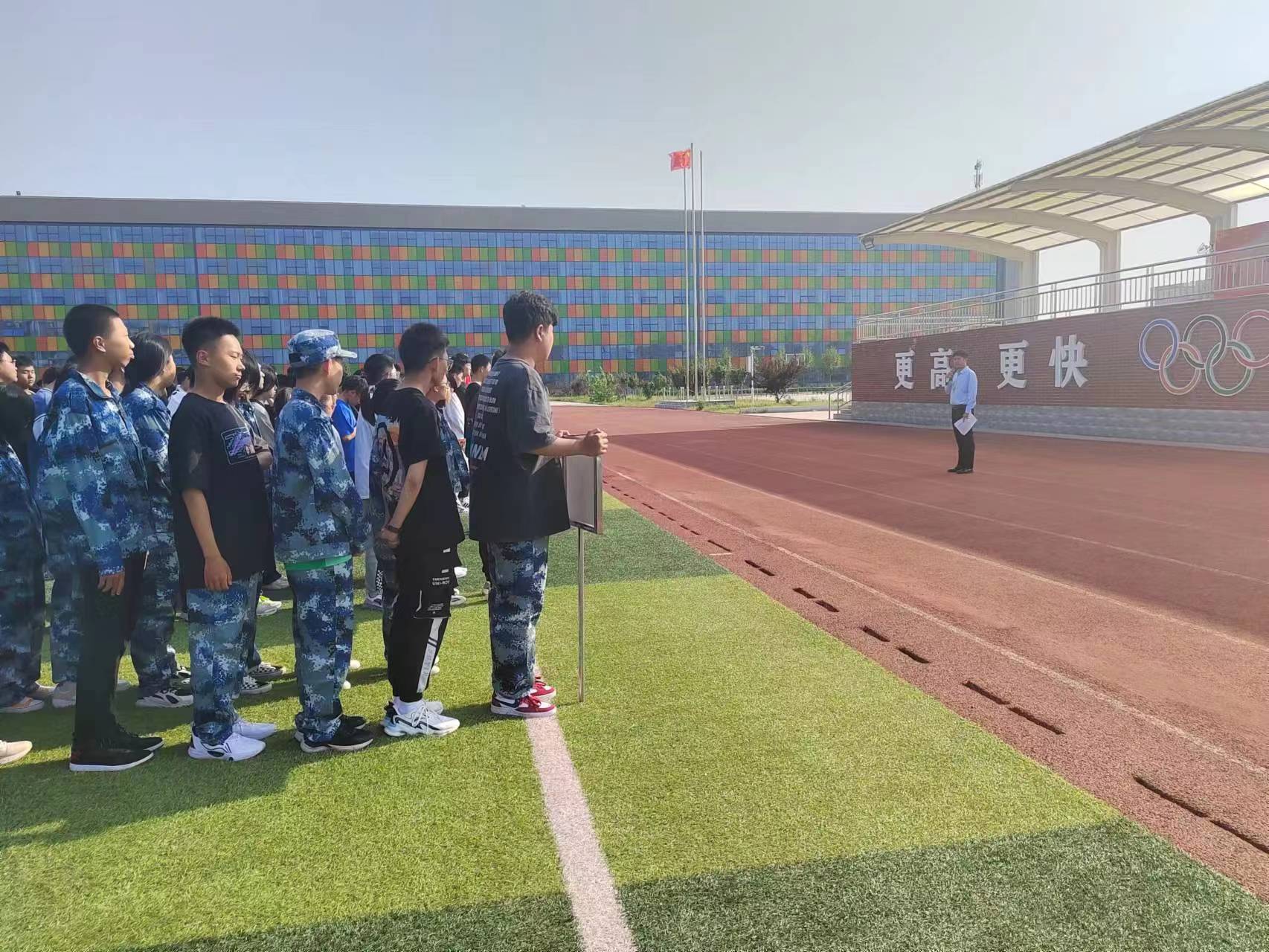 立足常规抓管理  关注细节促规范