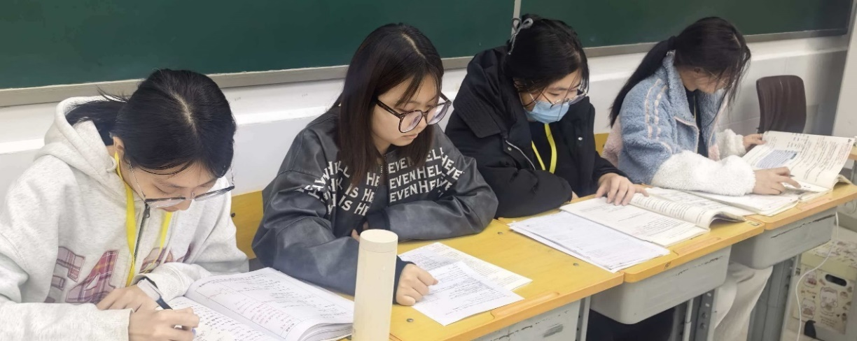 “迎战期末，严导并行“——唐山贺阳高一 B 部备考冲刺进行时！