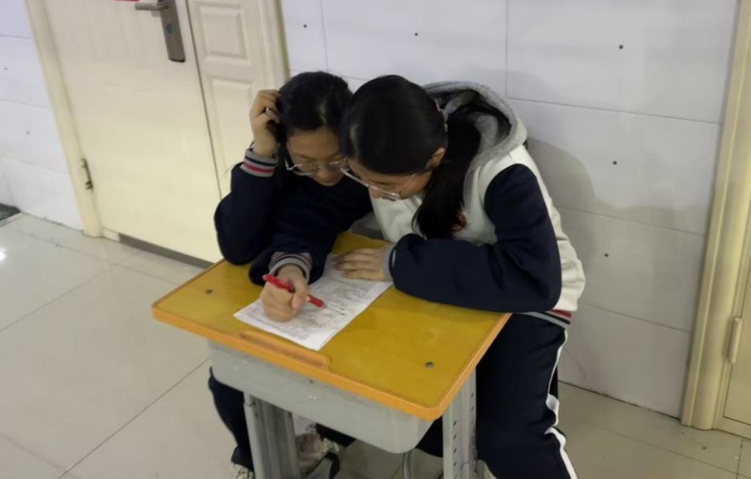 唐山市贺阳高级中学高一年级全力备战期中联考