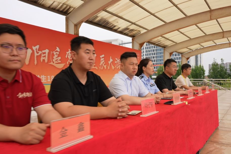 弘扬法治精神 共建平安校园