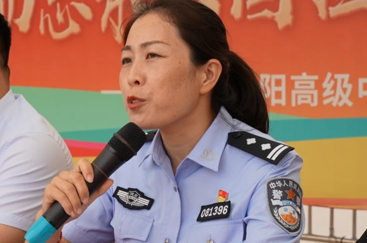 弘扬法治精神 共建平安校园